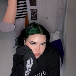 Meet your Posher, Felicity